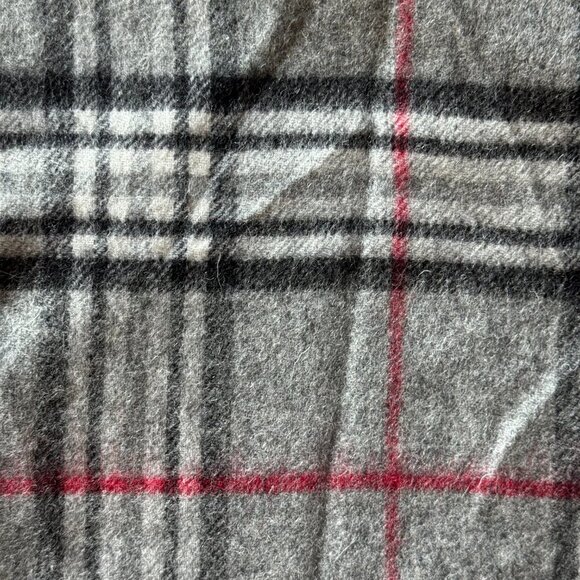 NWT Via Condotti 100% virgin wool unisex scarf with fringe - Picture 5 of 7